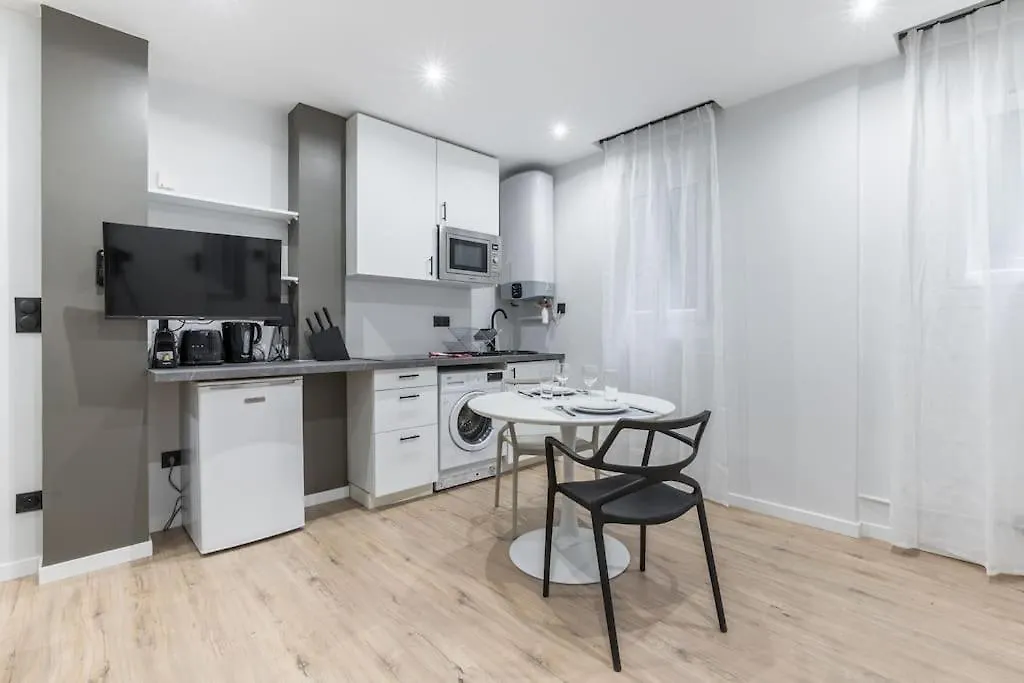 Versigny Heart Of 18Th Cosy Studio Διαμέρισμα Παρίσι Γαλλία