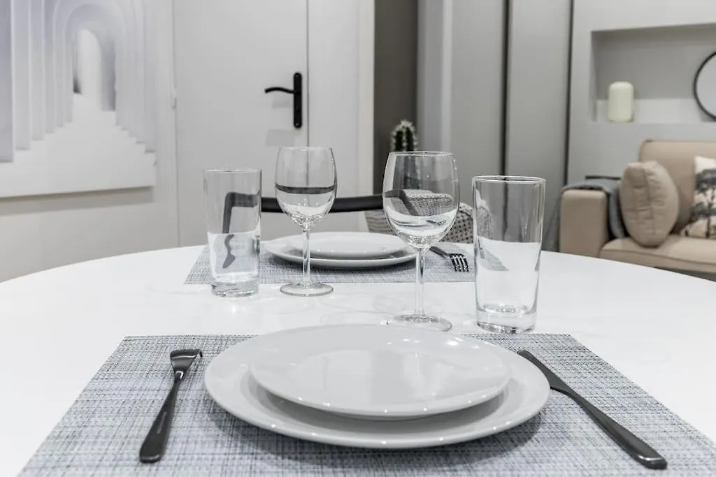 Versigny Heart Of 18Th Cosy Studio Apartment Paris